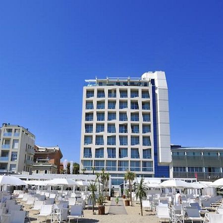 Excelsior Hotel, Spa & Lido Pesaro Luaran gambar