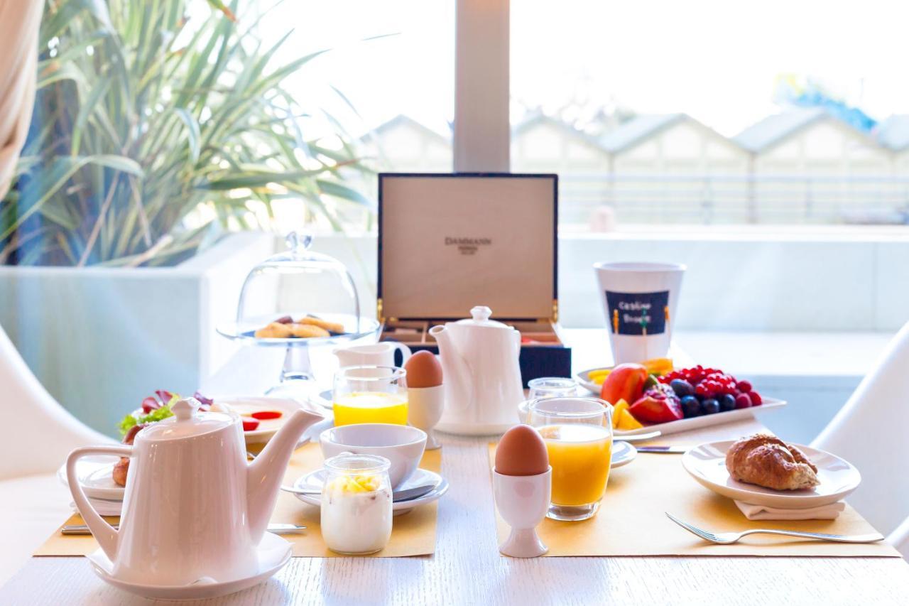 Excelsior Hotel, Spa & Lido Pesaro Luaran gambar