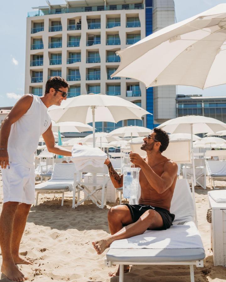 Excelsior Hotel, Spa & Lido Pesaro Luaran gambar