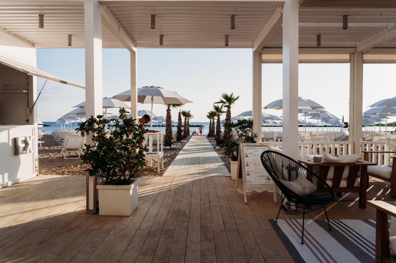 Excelsior Hotel, Spa & Lido Pesaro Luaran gambar