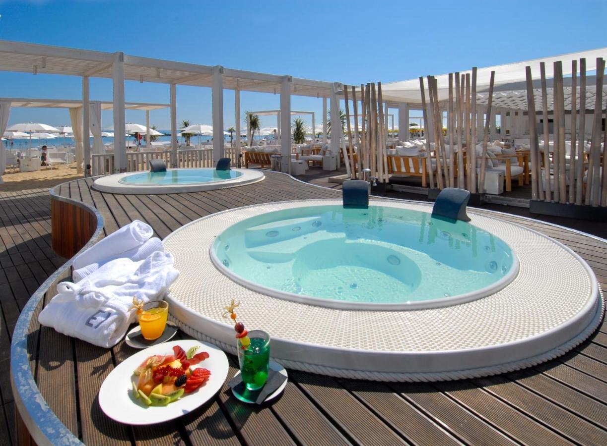 Excelsior Hotel, Spa & Lido Pesaro Luaran gambar