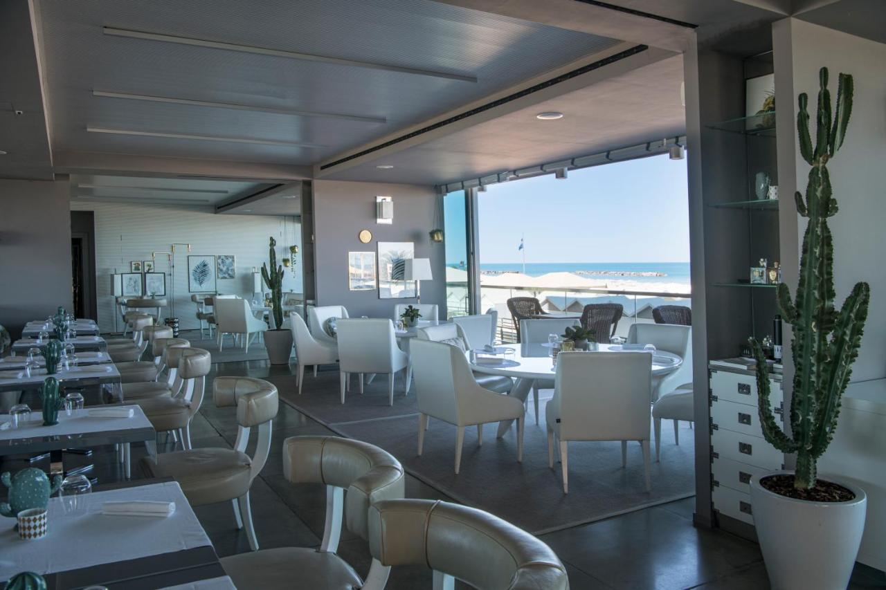 Excelsior Hotel, Spa & Lido Pesaro Luaran gambar