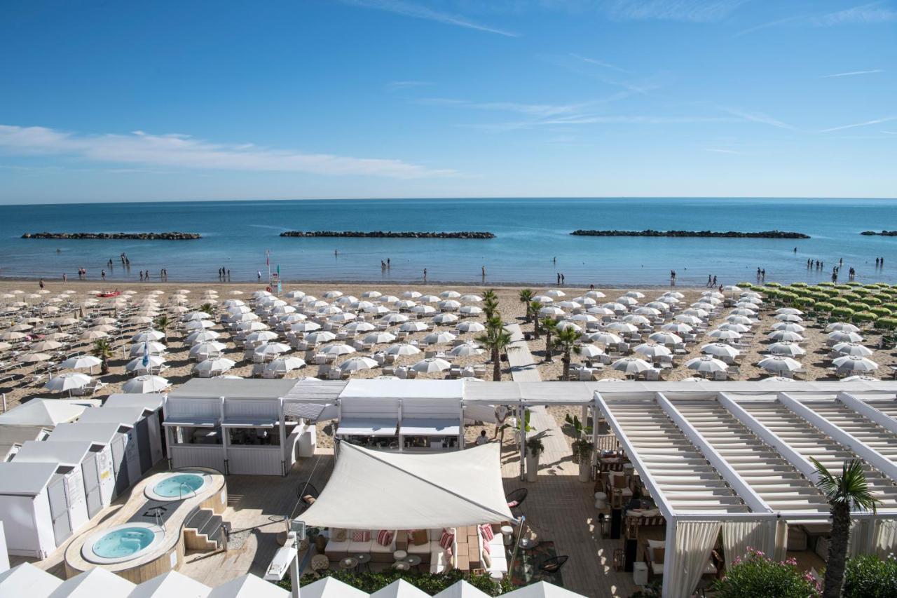 Excelsior Hotel, Spa & Lido Pesaro Luaran gambar