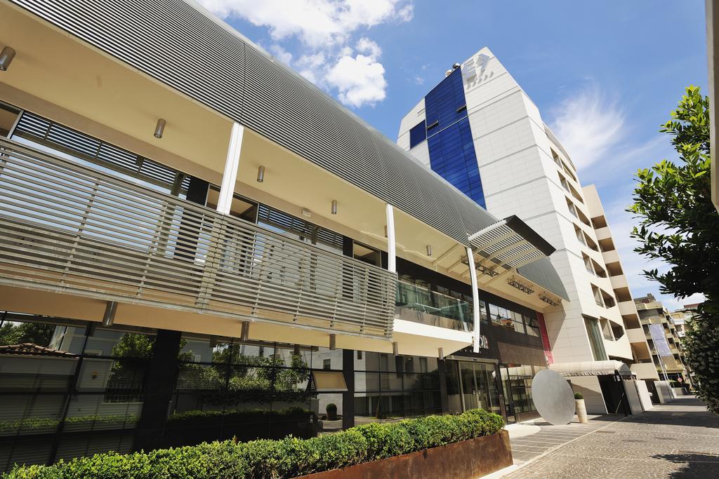 Excelsior Hotel, Spa & Lido Pesaro Luaran gambar