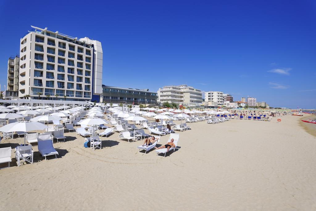 Excelsior Hotel, Spa & Lido Pesaro Luaran gambar